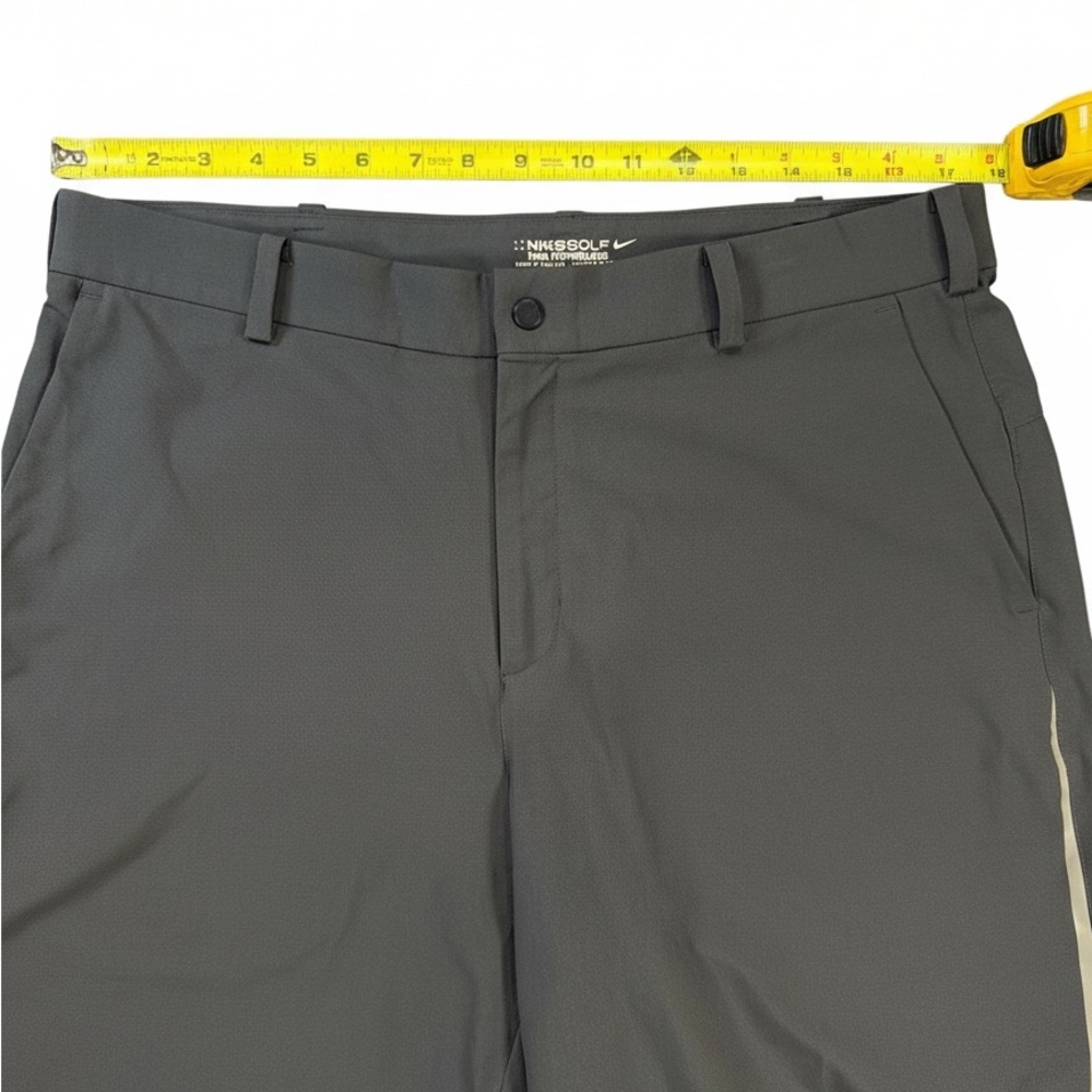 Nike Gold Tour‎ Gray Dri Fit Shorts - Picture 4 of 6